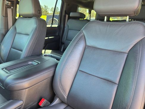 Used 2021 Chevrolet Suburban Z71 image 15