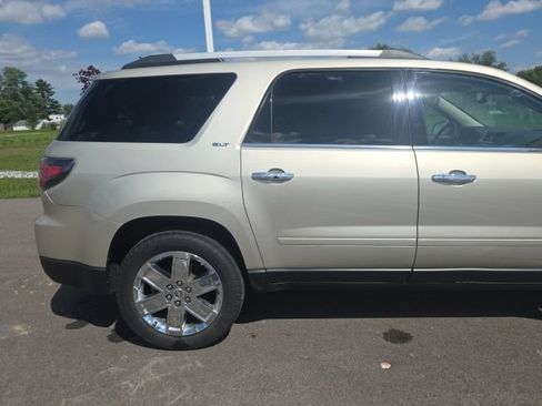 Used 2017 GMC Acadia Limited SLT FWD image 7