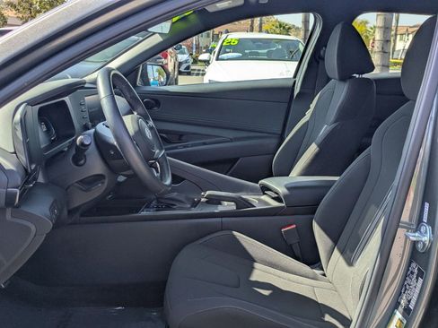 Certified 2025 Hyundai Elantra Sport image 14
