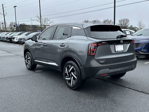 Certified 2025 Nissan Kicks SV image 6