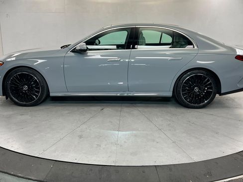 New 2026 Mercedes-Benz E 350 4MATIC Sedan image 2