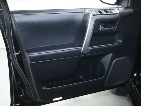 Certified 2024 Toyota 4Runner SR5 Premium w/ Moonroof Package AWD/4WD image 15