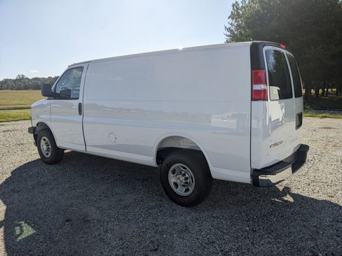 New 2025 Chevrolet Express 2500 w/ Driver Convenience Package image 6