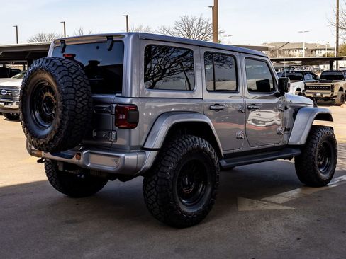 Used 2021 Jeep Wrangler Unlimited Sahara AWD/4WD image 10