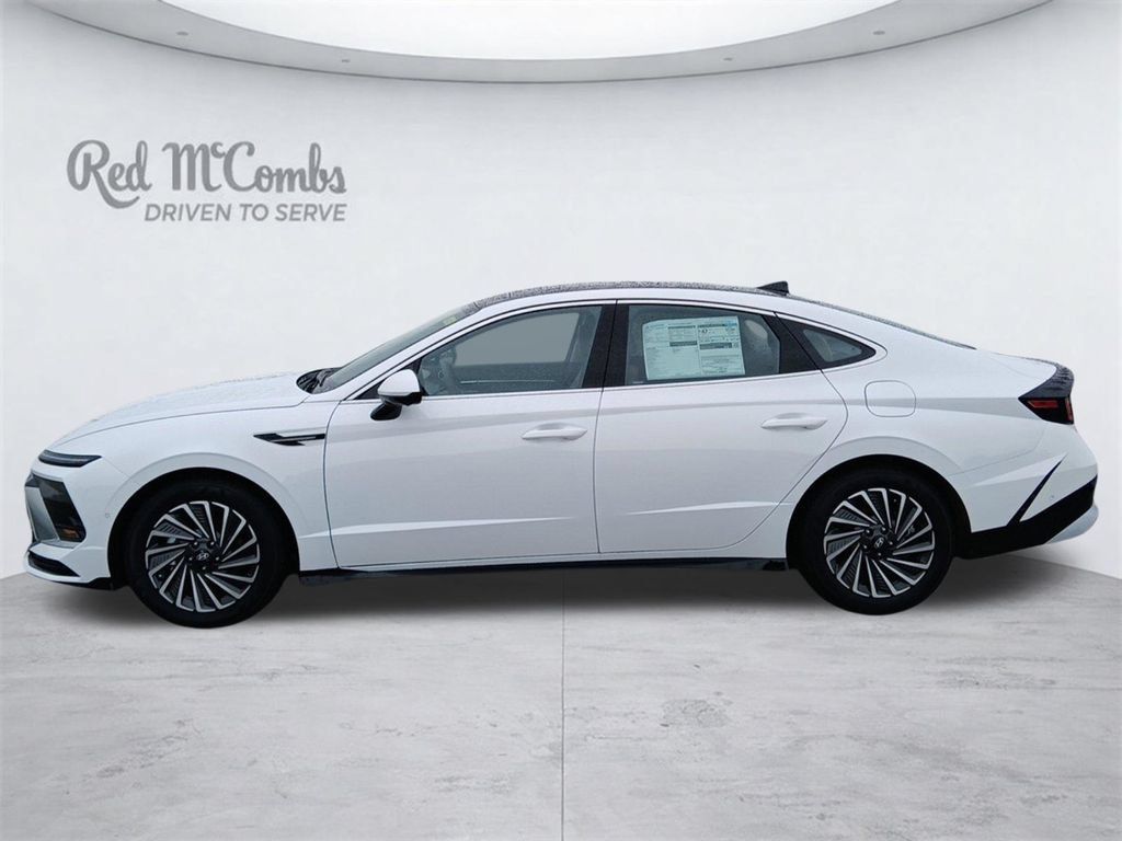 New 2026 Hyundai Sonata Limited FWD image 3