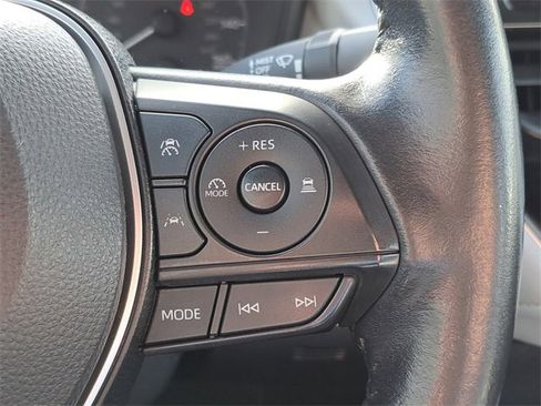 Used 2023 Toyota Corolla SE image 19