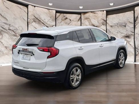 Used 2020 GMC Terrain SLE w/ LPO, Floor Liner Package FWD image 13
