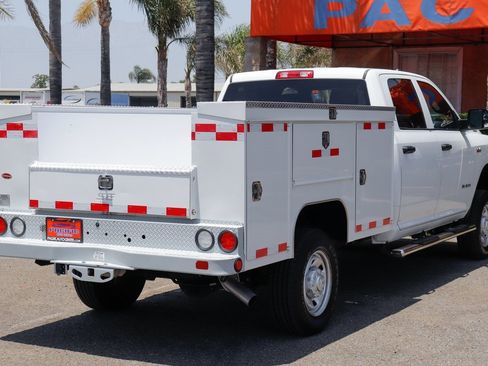 Used 2022 RAM 2500 Tradesman w/ Chrome Appearance Group image 10