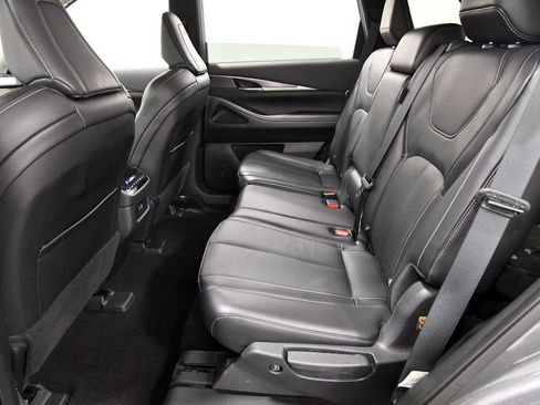 Used 2025 INFINITI QX60 Luxe AWD/4WD image 15