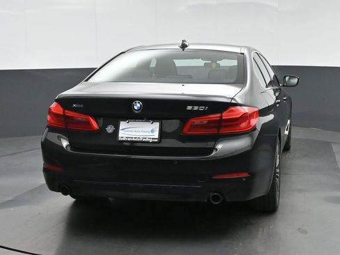Used 2019 BMW 530i xDrive w/ Convenience Package image 6