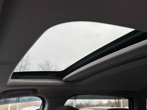 Used 2017 Honda CR-V EX image 18