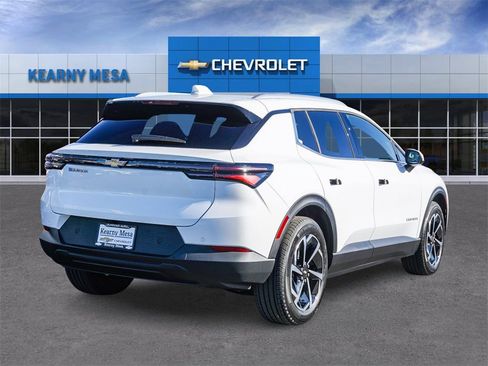 New 2026 Chevrolet Equinox EV LT image 6