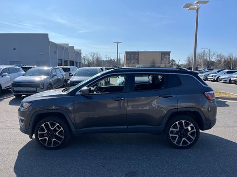 Used 2018 Jeep Compass Limited image 5