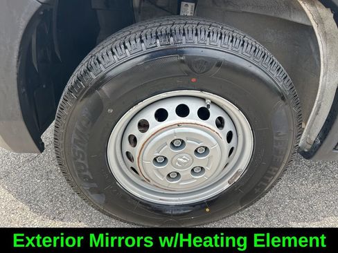 Used 2025 RAM ProMaster 2500 w/ Convenience Group FWD image 19