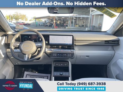Certified 2025 Hyundai Kona Limited FWD image 2