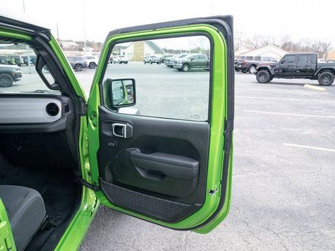 Used 2025 Jeep Wrangler Unlimited Sport image 13