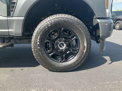 New 2026 Ford F250 XL AWD/4WD image 10