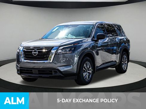 Used 2025 Nissan Pathfinder S image 4
