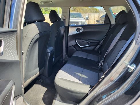 Used 2024 Kia Soul LX w/ Option Group 015 image 17