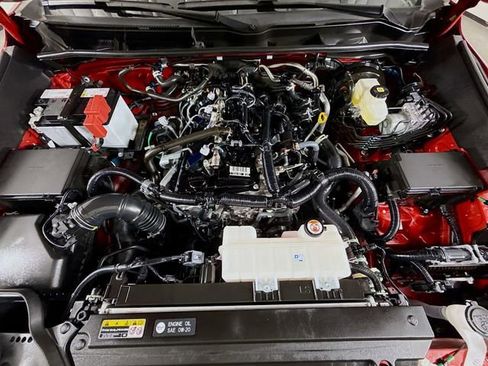 Certified 2025 Toyota 4Runner SR5 AWD/4WD image 30