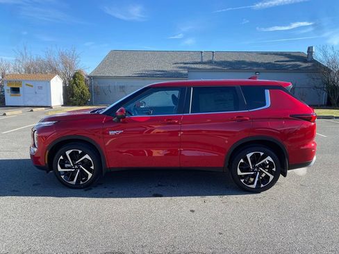 New 2025 Mitsubishi Outlander SE AWD/4WD image 9