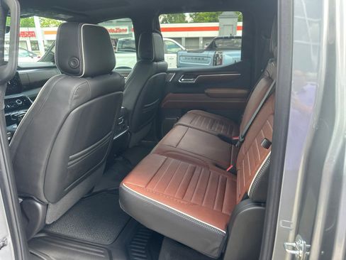 Used 2025 GMC Sierra 1500 Denali Ultimate AWD/4WD image 26