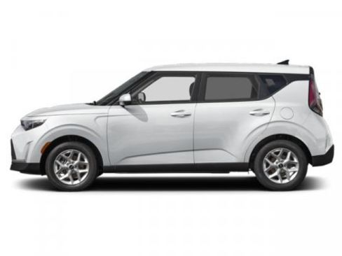 Certified 2025 Kia Soul LX w/ LX Technology Package FWD image 3