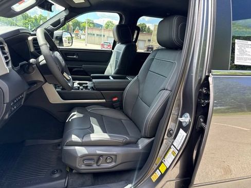 New 2026 Toyota Tundra Limited AWD/4WD image 11