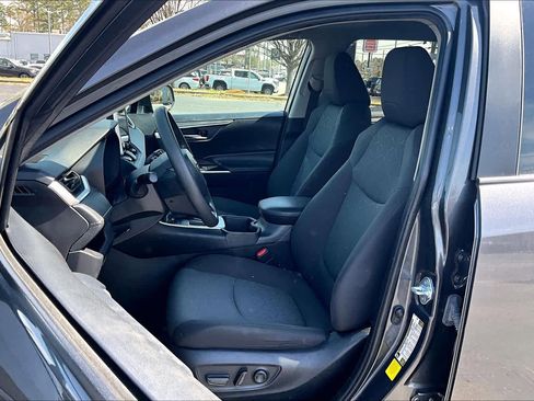 Used 2024 Toyota RAV4 XLE image 8