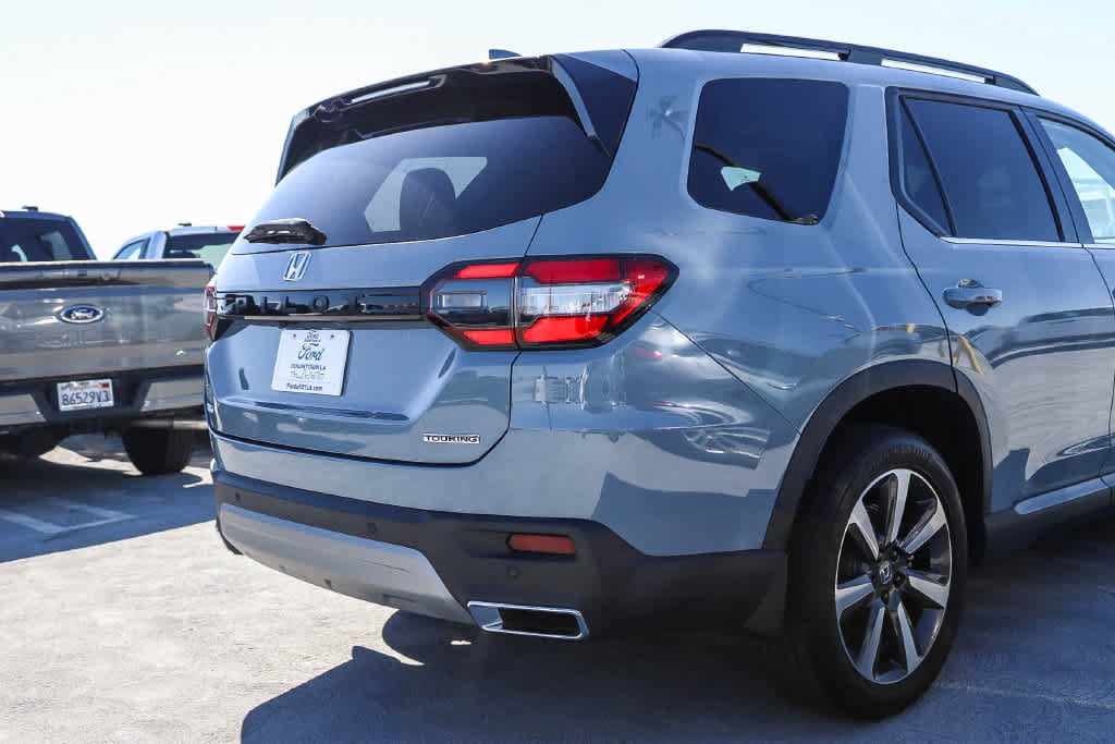 Used 2024 Honda Pilot Touring image 9