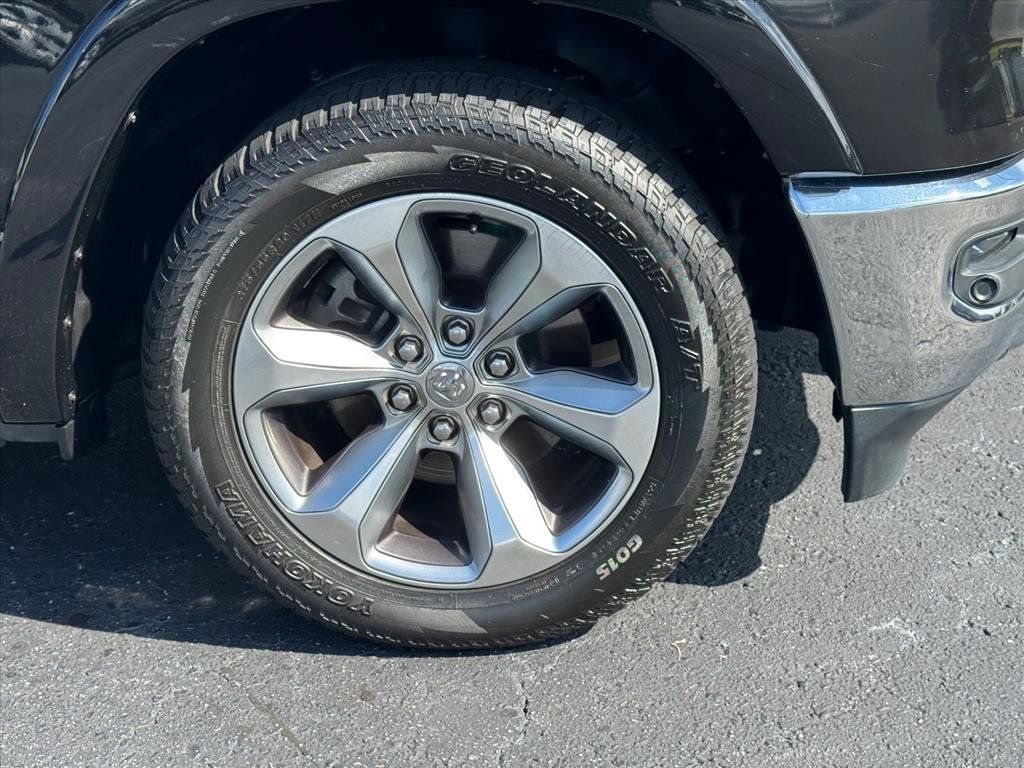 Used 2019 RAM 1500 Limited AWD/4WD image 9