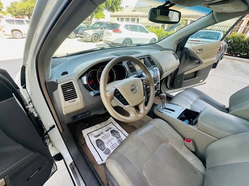 Used 2009 Nissan Murano SL w/ Technology Pkg FWD image 13
