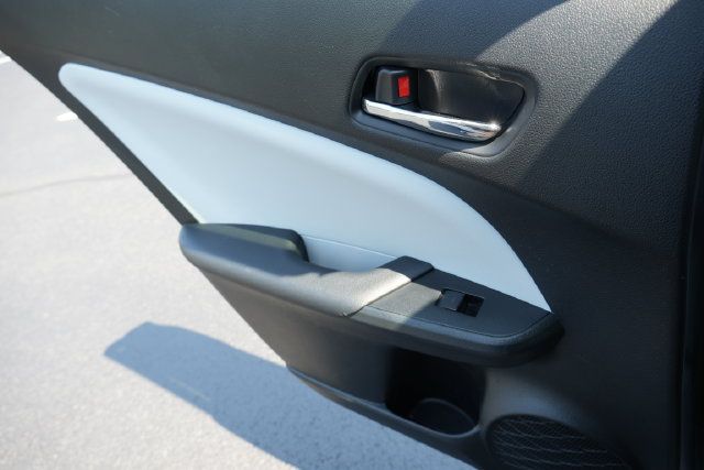 Used 2021 Toyota Prius Limited FWD image 19
