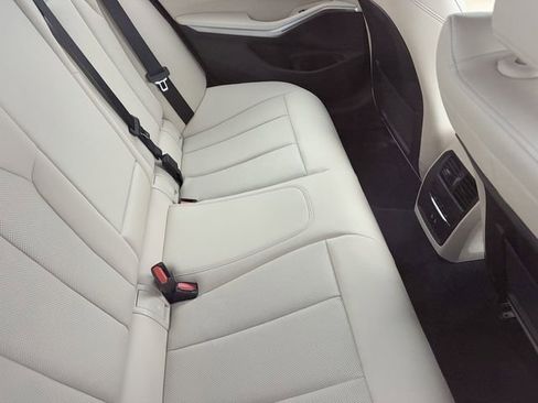 Used 2023 BMW 330i Sedan w/ Premium Package RWD image 7