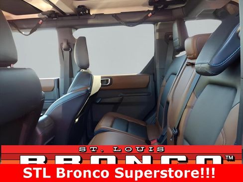 Used 2024 Ford Bronco Outer Banks image 29