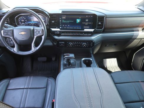 Used 2023 Chevrolet Silverado 1500 High Country AWD/4WD image 15
