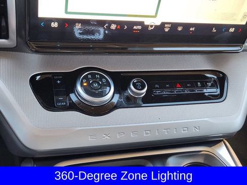 New 2026 Ford Expedition Active RWD image 19