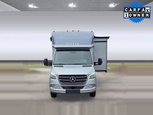 Used 2022 Mercedes-Benz Sprinter 3500 image 6