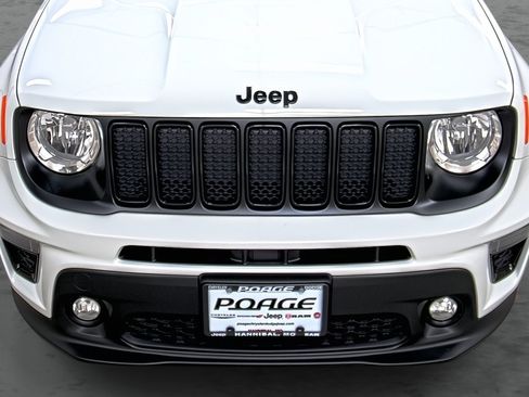 Used 2022 Jeep Renegade Altitude w/ Convenience Group AWD/4WD image 16