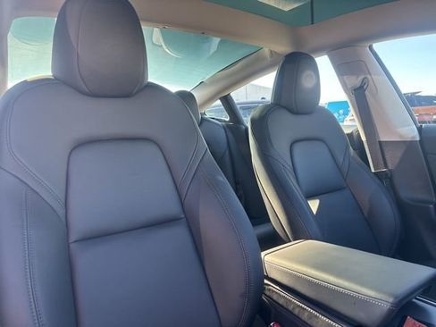 Used 2023 Tesla Model 3 Performance image 14