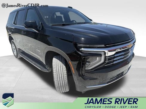 Used 2025 Chevrolet Tahoe LT AWD/4WD image 4