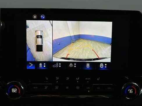 Used 2024 Chevrolet Colorado Z71 w/ Z71 Convenience Package 2 image 11