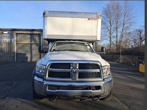 Used 2017 RAM 5500 Tradesman w/ Power Accessory Group AWD/4WD image 3
