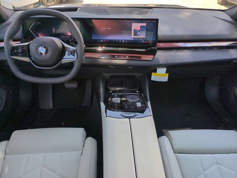 New 2027 BMW 530i RWD image 15