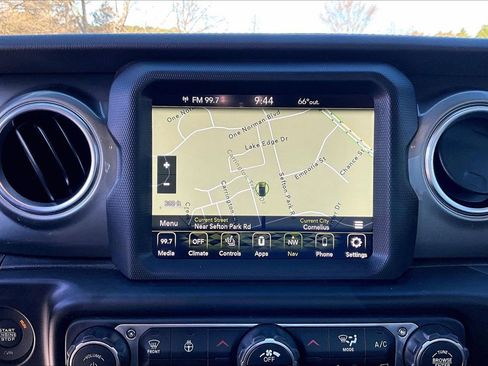 Certified 2023 Jeep Wrangler Sahara w/ Cold Weather Group image 13