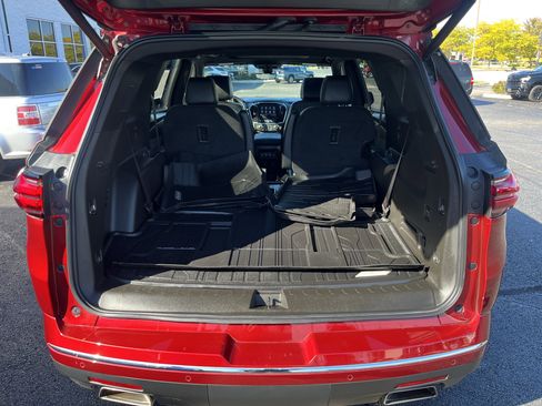 Used 2022 Chevrolet Traverse High Country w/ LPO, Floor Liner Package image 22