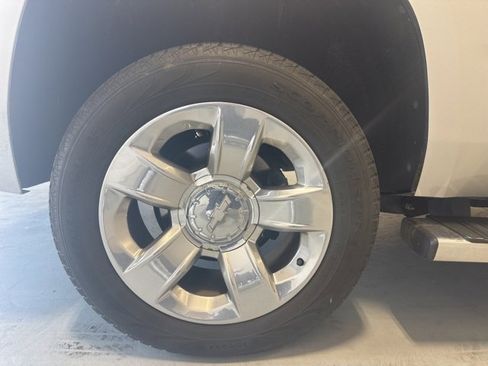 Used 2016 Chevrolet Tahoe LT w/ LT Signature Package image 6