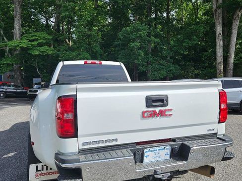 Used 2017 GMC Sierra 3500 SLT w/ Duramax Plus Package image 42