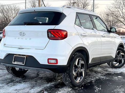 New 2026 Hyundai Venue SEL image 15