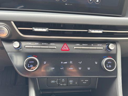 Used 2025 Hyundai Sonata SEL FWD image 26